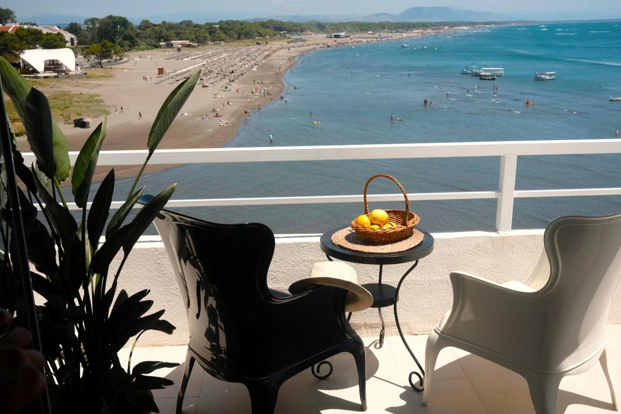 Palastura Apartments Ulcinj Eksteriør billede