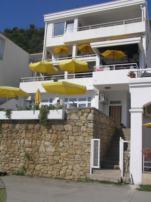 Palastura Apartments Ulcinj Eksteriør billede